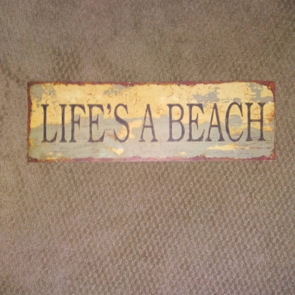 "Life's A Beach" Hanging Wall Decor